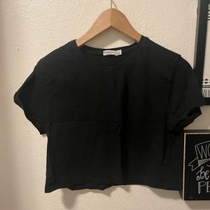 Black medium crop top